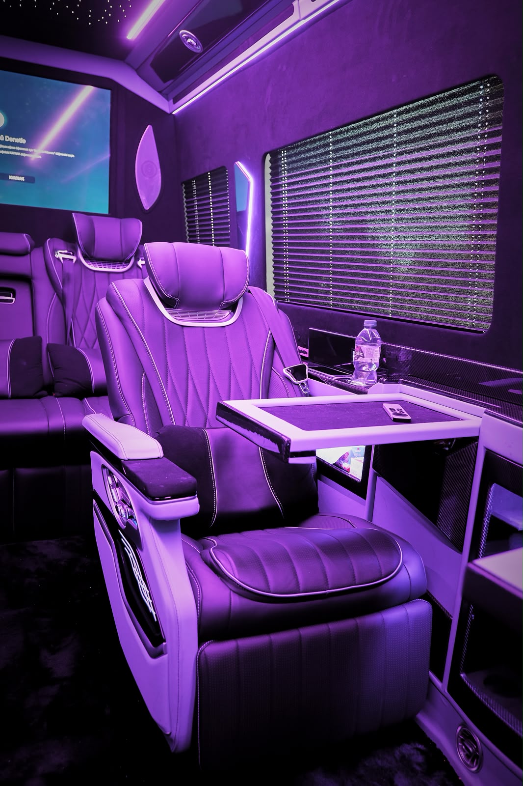 Sièges cuir et tablette de travail du Sprinter Executive